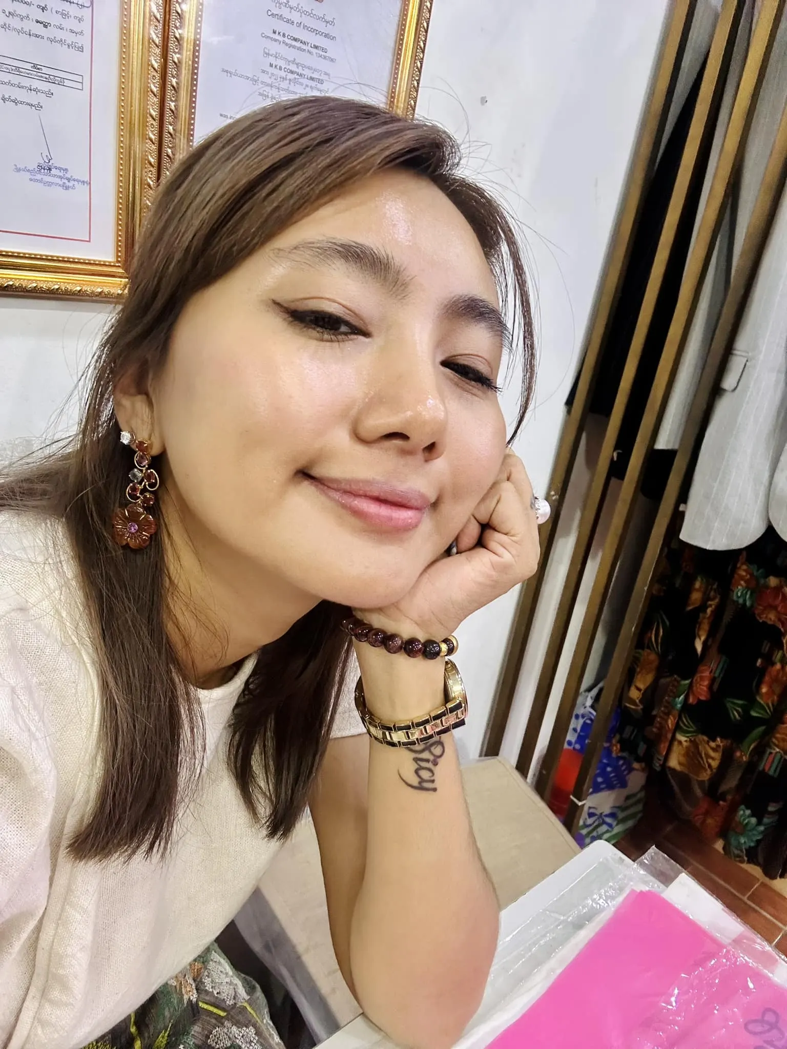 May Kabyar announced that she has given up her artistic career for good