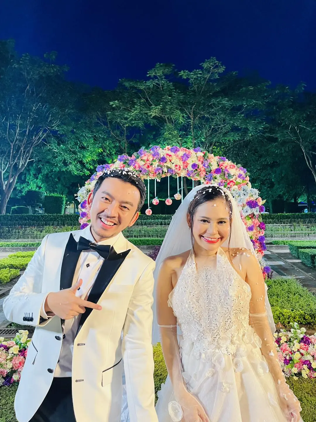 Actor Chan Min Yair Htut is married with singer Mino