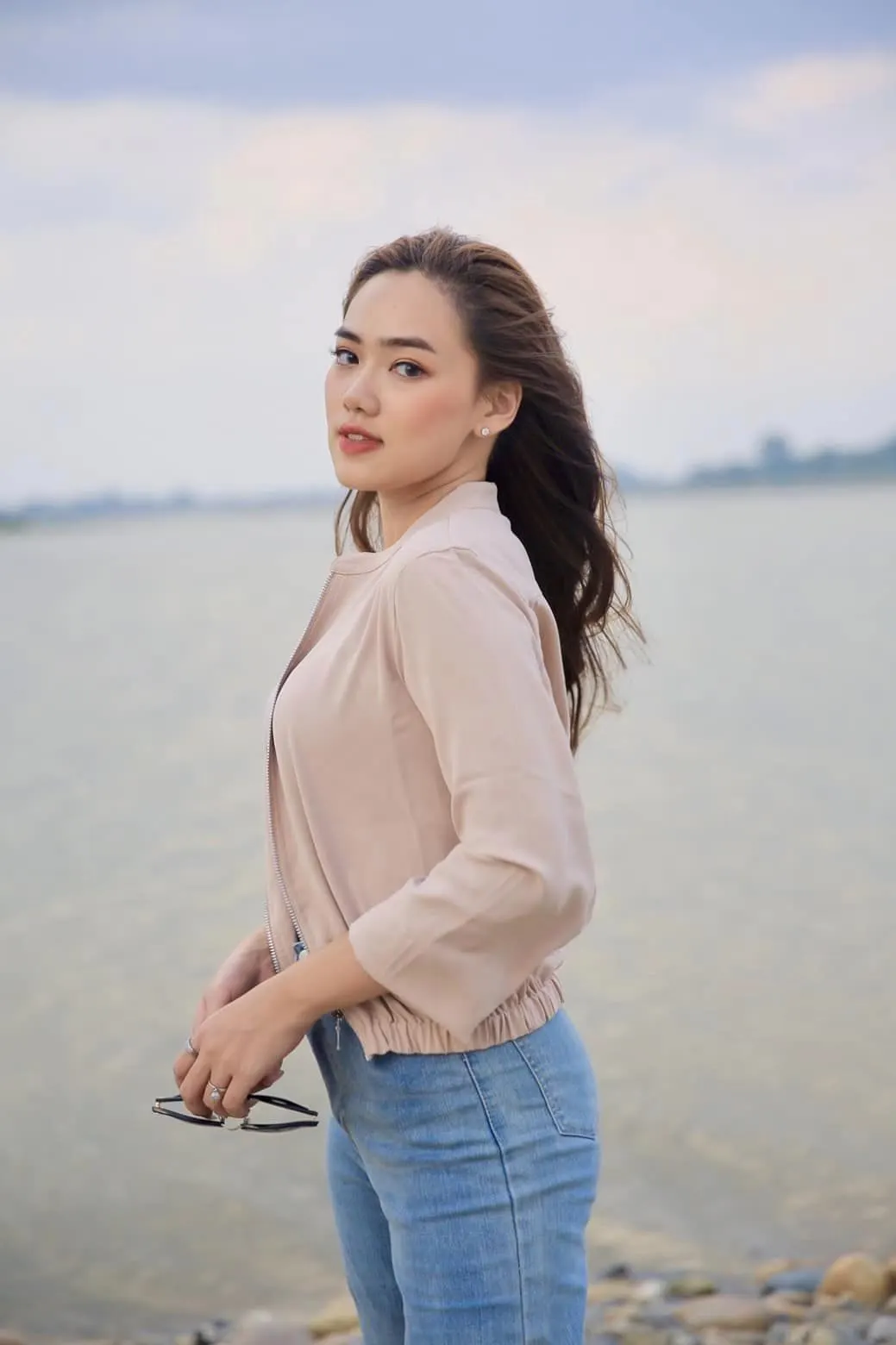 Famous actress and models that popular in Myanmar