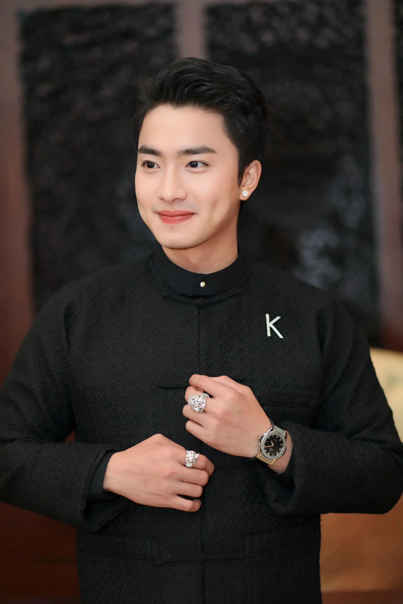 Actor Daung meets fans at the festival