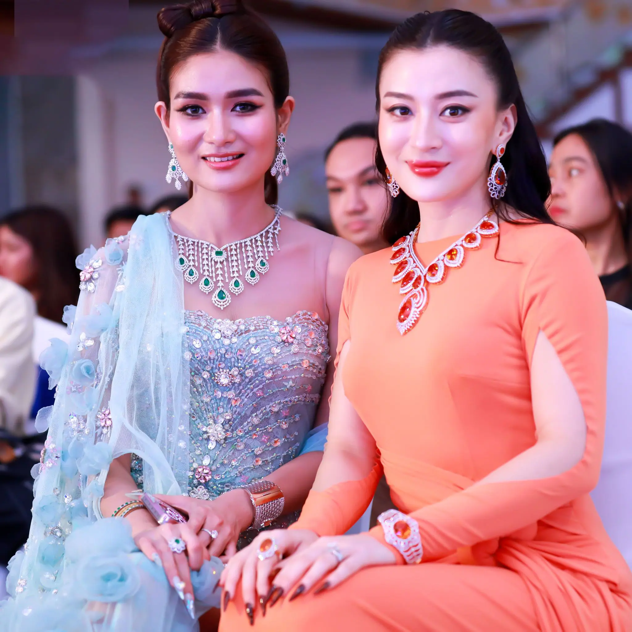 The Daughter of Zwe Htet is going with actress Wutt Hmone Shwe Yi