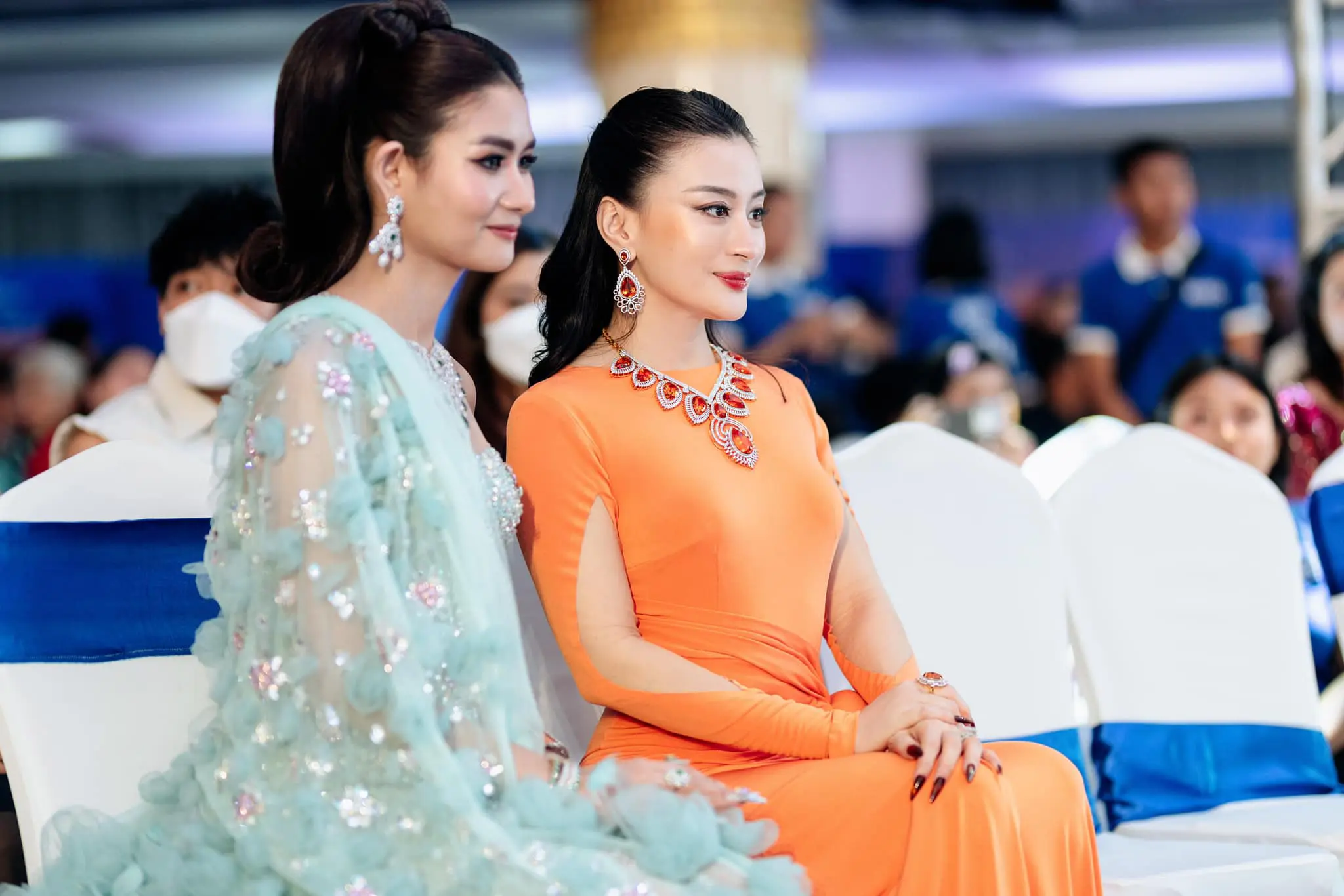 The Daughter of Zwe Htet is going with actress Wutt Hmone Shwe Yi